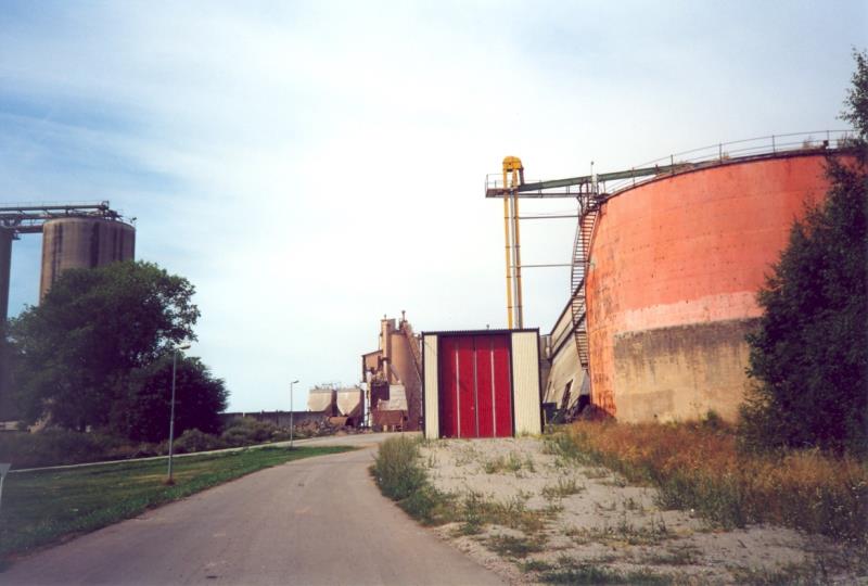 Bild3932 Rivning av Cementfabriken Hällekis
